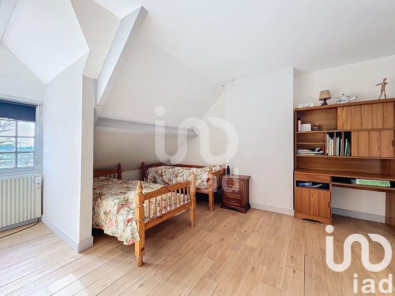 Maison - 166 m² - 8 pièces