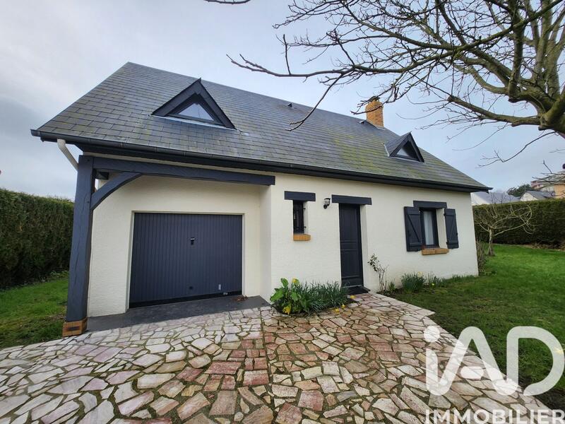 Maison - 93 m² - 5 pièces