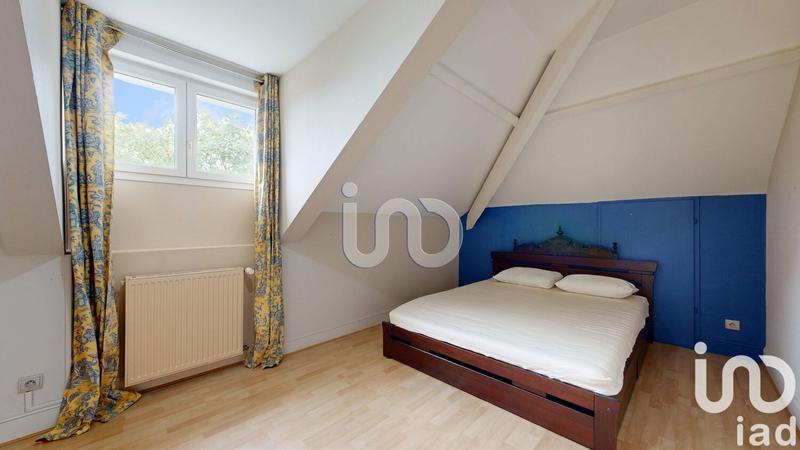 Maison - 280 m² - 8 pièces