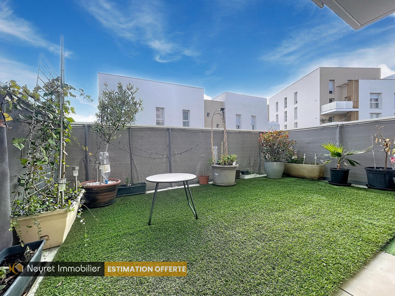 Appartement - 80 m² - 4 pièces