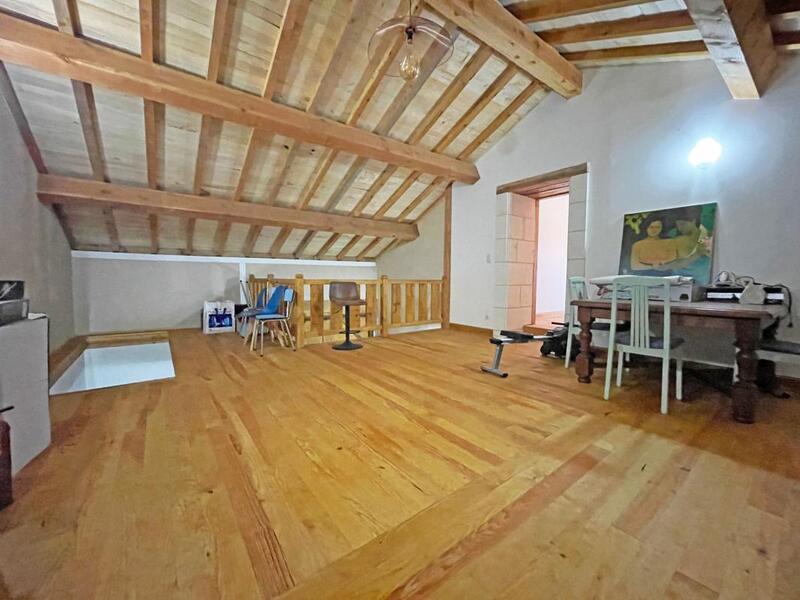 Maison - 180 m² - 5 pièces
