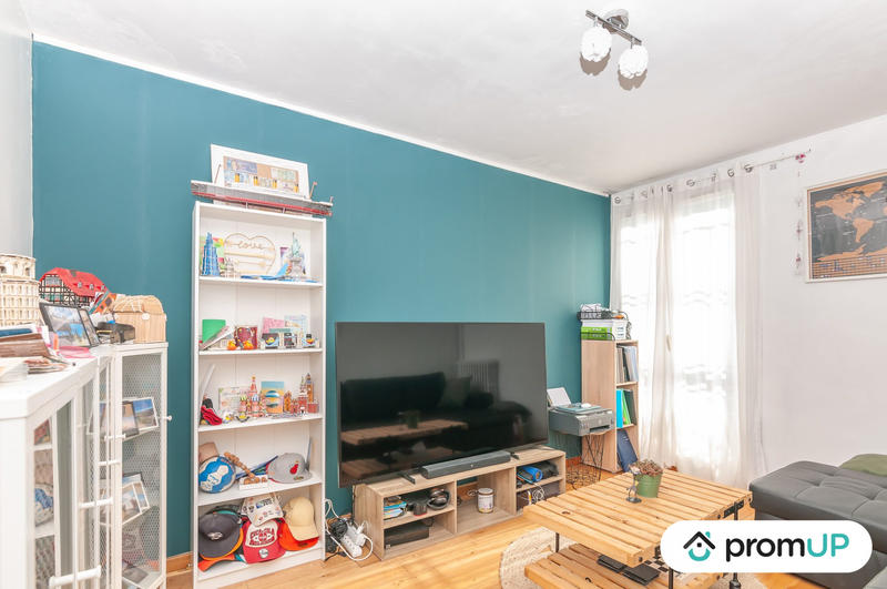 Appartement - 93 m² - 6 pièces