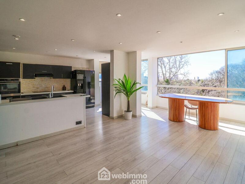 Appartement - 93 m² - 4 pièces