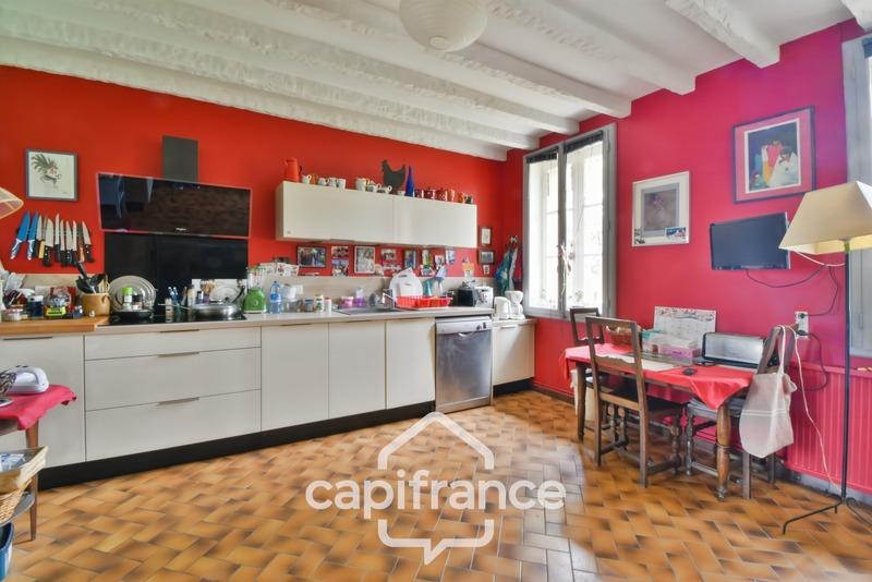 Maison - 240 m² - 6 pièces