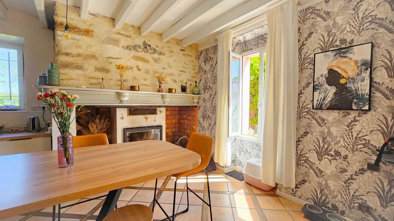 Maison - 236 m² - 8 pièces