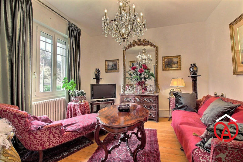 Maison - 143 m² - 6 pièces