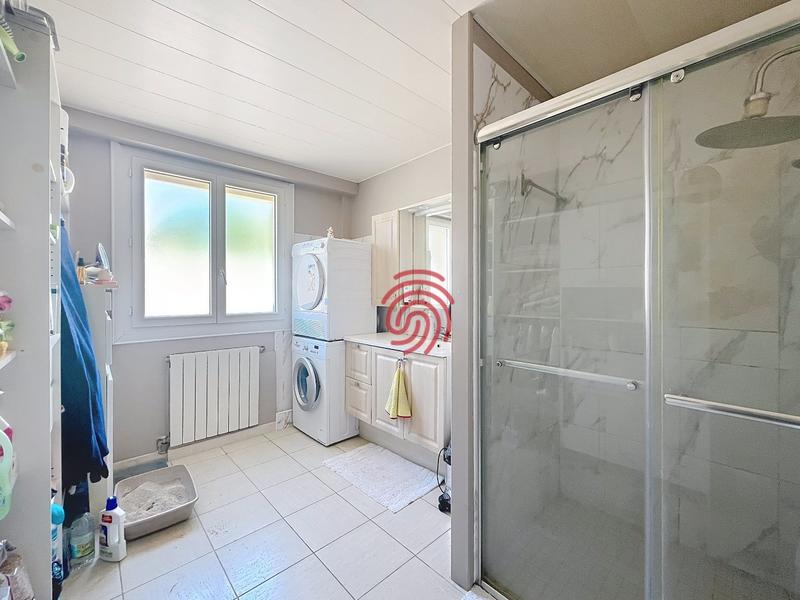 Maison - 179 m² - 7 pièces