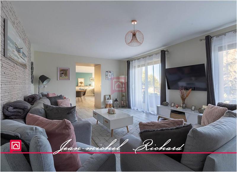 Maison - 510 m² - 13 pièces