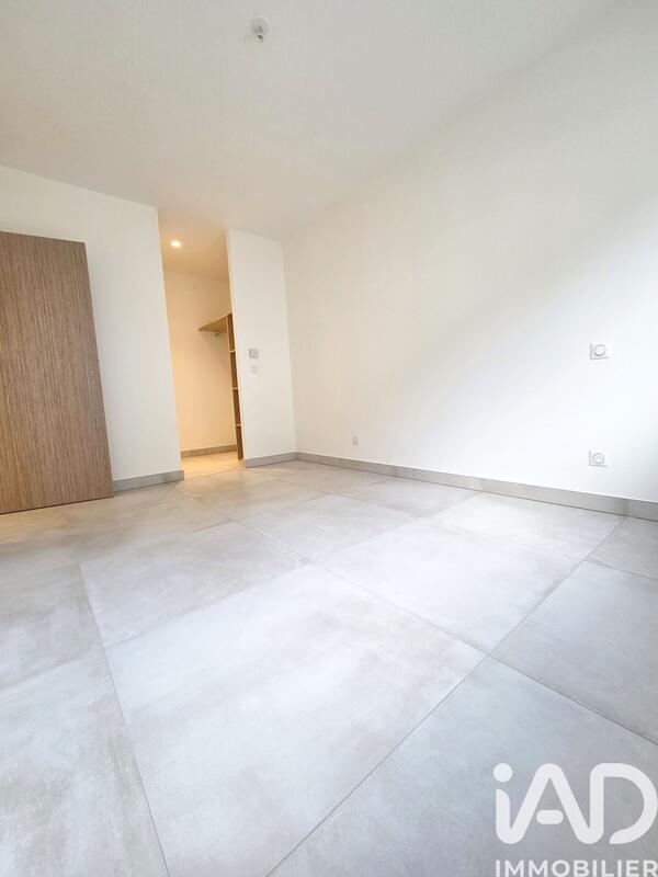 Appartement - 98 m² - 4 pièces