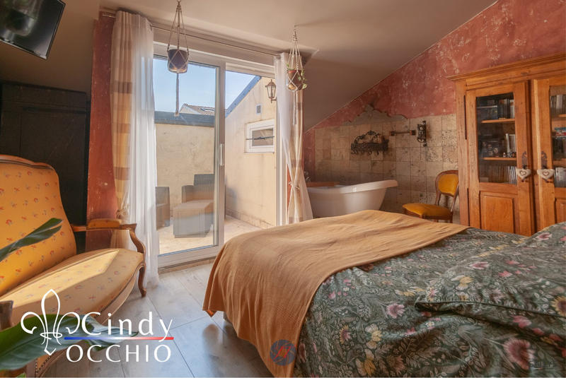 Maison - 198 m² - 6 pièces