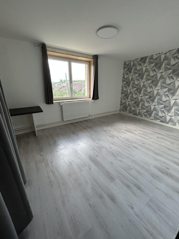 Maison - 242 m² - 7 pièces