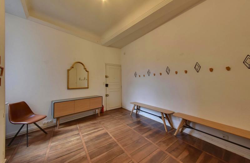 Appartement - 81 m² - 2 pièces