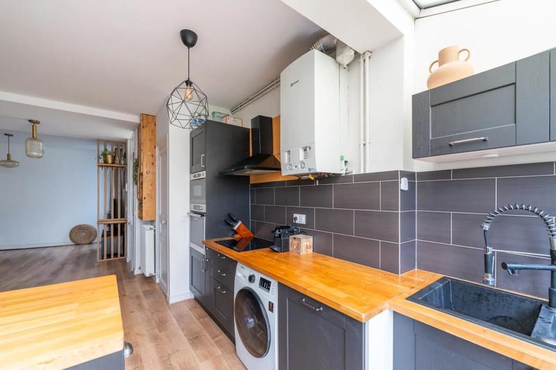 Maison - 100 m² - 6 pièces