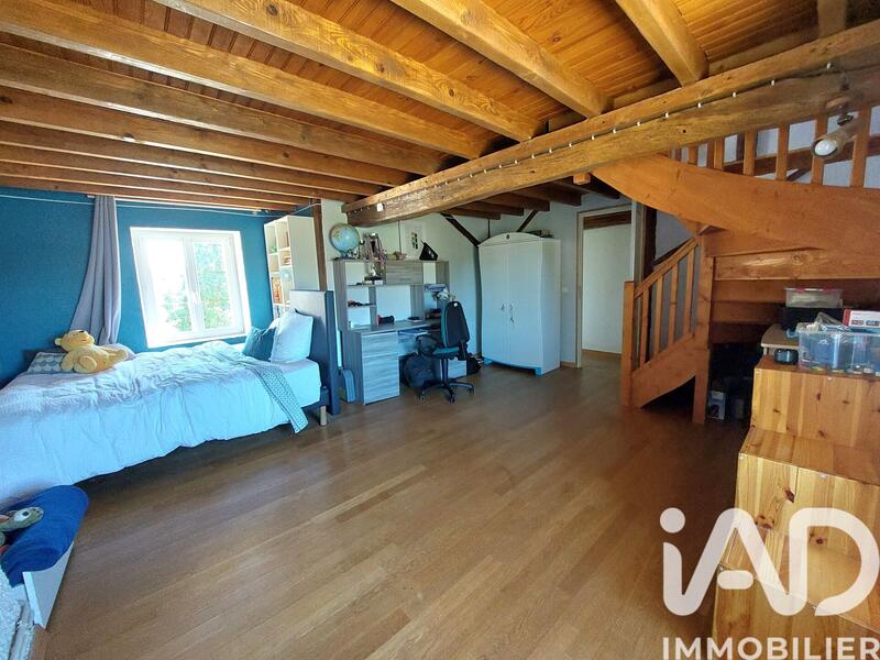 Maison - 387 m² - 12 pièces