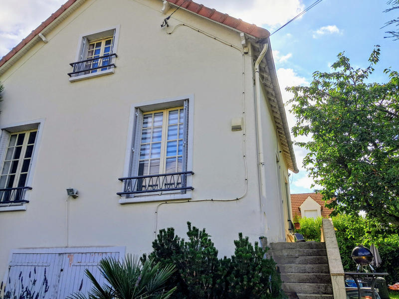 Maison - 105 m² - 5 pièces