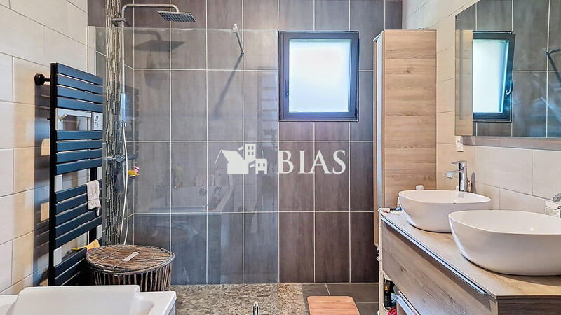 Maison contemporaine - 150 m² - 6 pièces