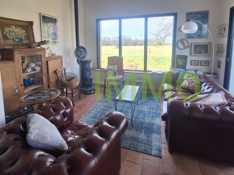 Villa - 212 m² - 6 pièces