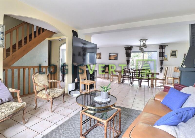 Maison traditionnelle - 131 m² - 7 pièces