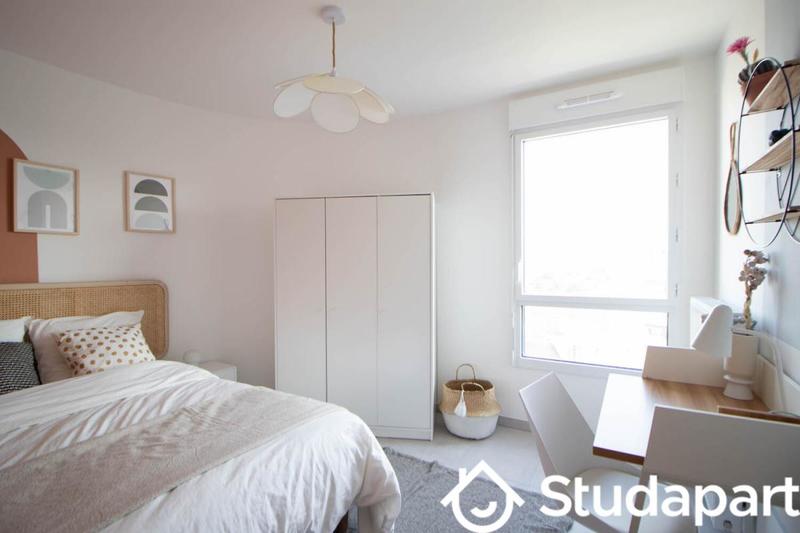 Chambre - 10 m² - 1 pièce