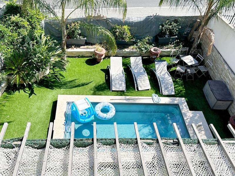 Maison - 200 m² - 5 pièces