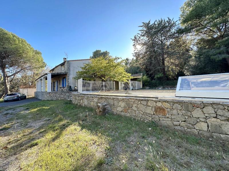 Mas - 195 m² - 7 pièces