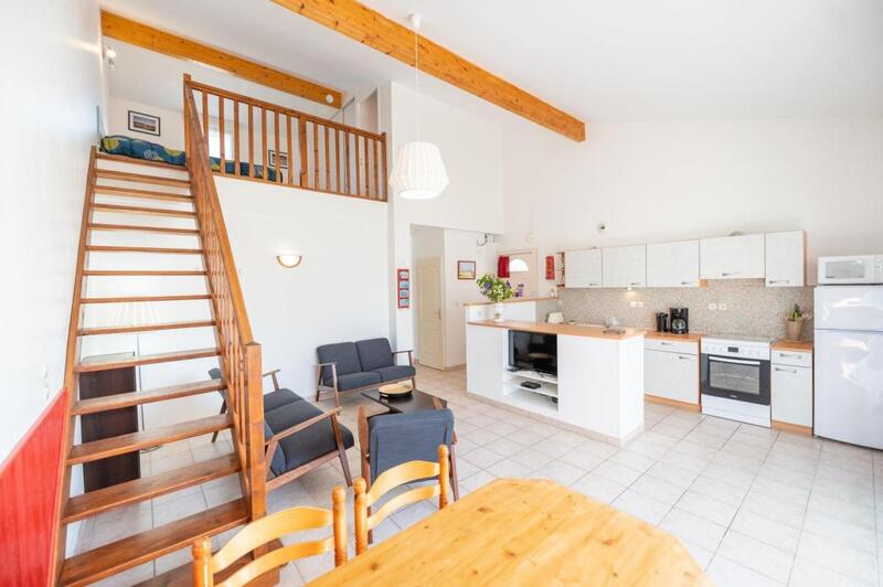 Maison traditionnelle - 379 m² - 22 pièces