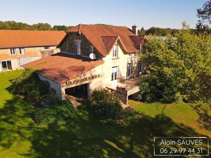 Maison - 165 m² - 6 pièces