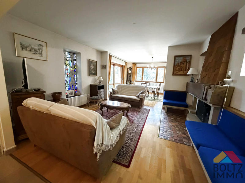 Maison - 186 m² - 6 pièces