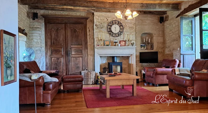 Mas - 418 m² - 19 pièces