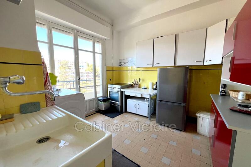 Appartement - 90 m² - 3 pièces