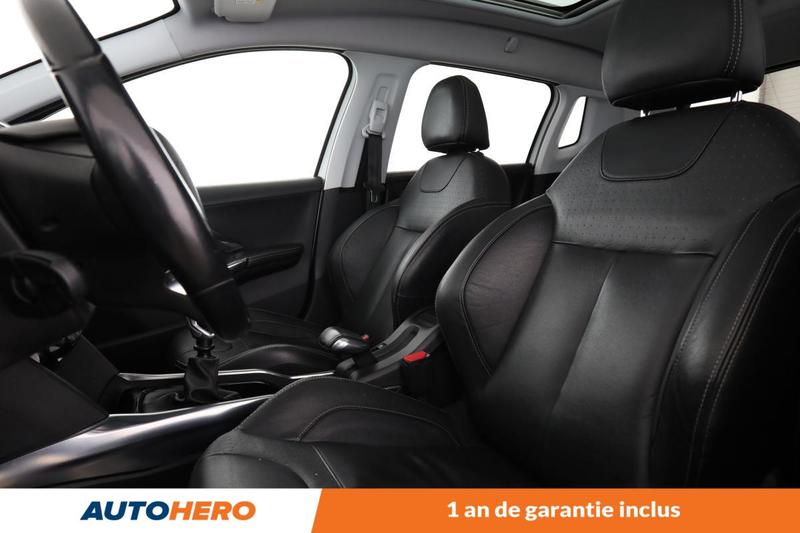 Peugeot 2008 1.6 Blue-HDi Feline Titane 120 ch