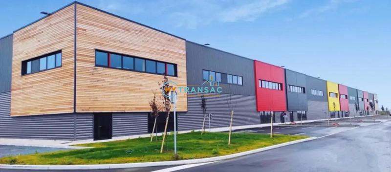 Local d'activités - 2 321 m²